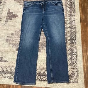 Silver Jeans. Women size 22. Inseam 35. GUC